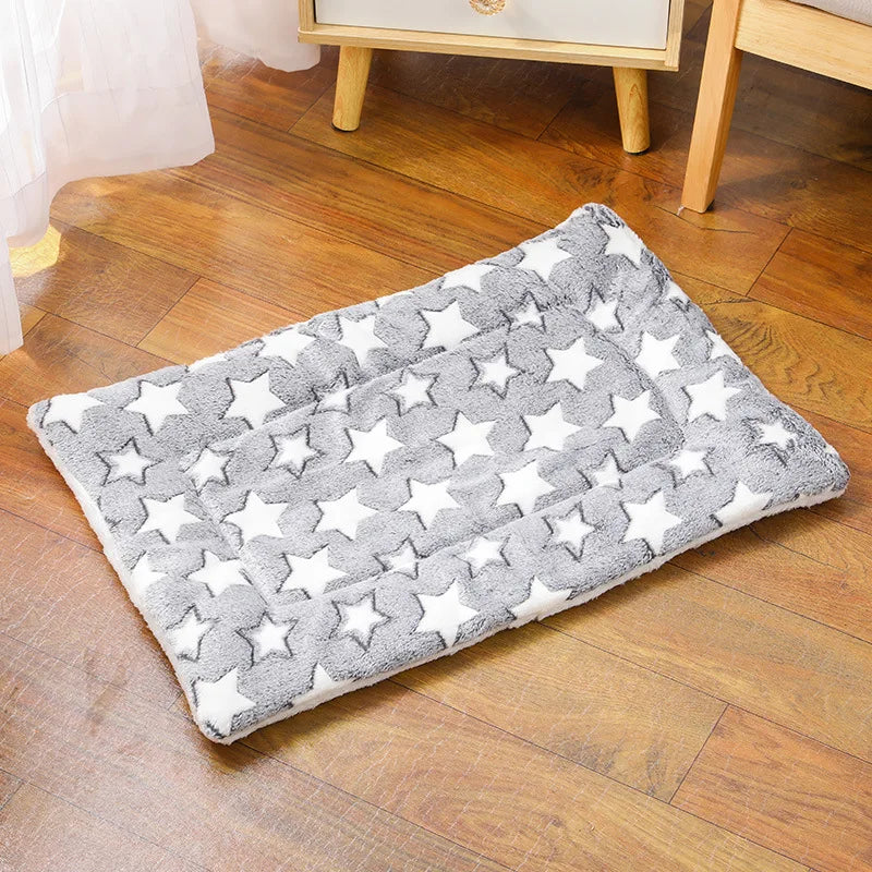 ZooFlex Warm Plush Pet Bed – Soft Winter Cushion for Cats & Dogs