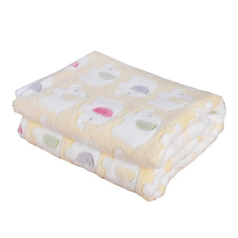 ZooFlex Soft Fluffy Pet Blanket – Warm Paw Print Fleece for Dogs & Cats