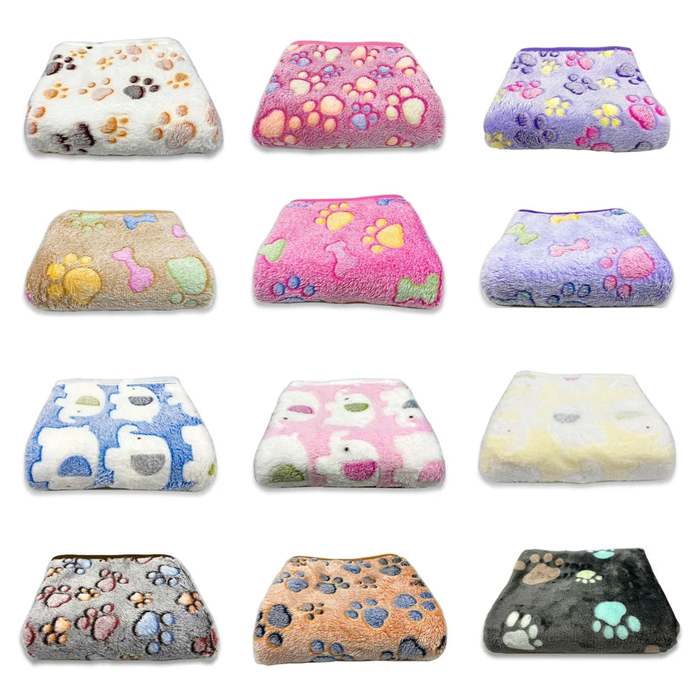 ZooFlex Soft Fluffy Pet Blanket – Warm Paw Print Fleece for Dogs & Cats